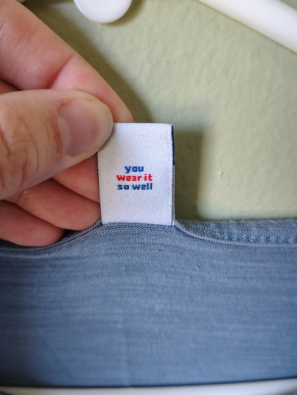 Old Navy Women's Medium Short Sleeve Scoop Neck Blue Tee - Picture 4 of 4